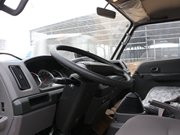 江鈴順達(dá)寬體4.2米冷藏車駕駛室