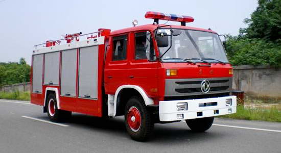 東風153干粉消防車（3噸）